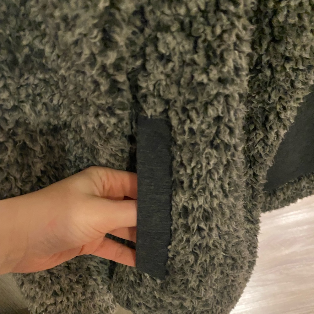 Dylan Sherpa Snap Button Jacket Size Small - image 4